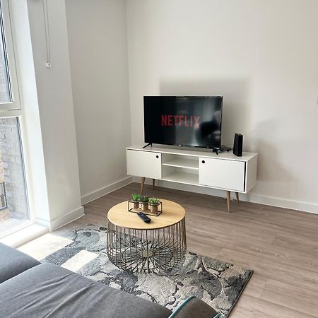 Lovely 2 Bedroom Apartment マンチェスター エクステリア 写真