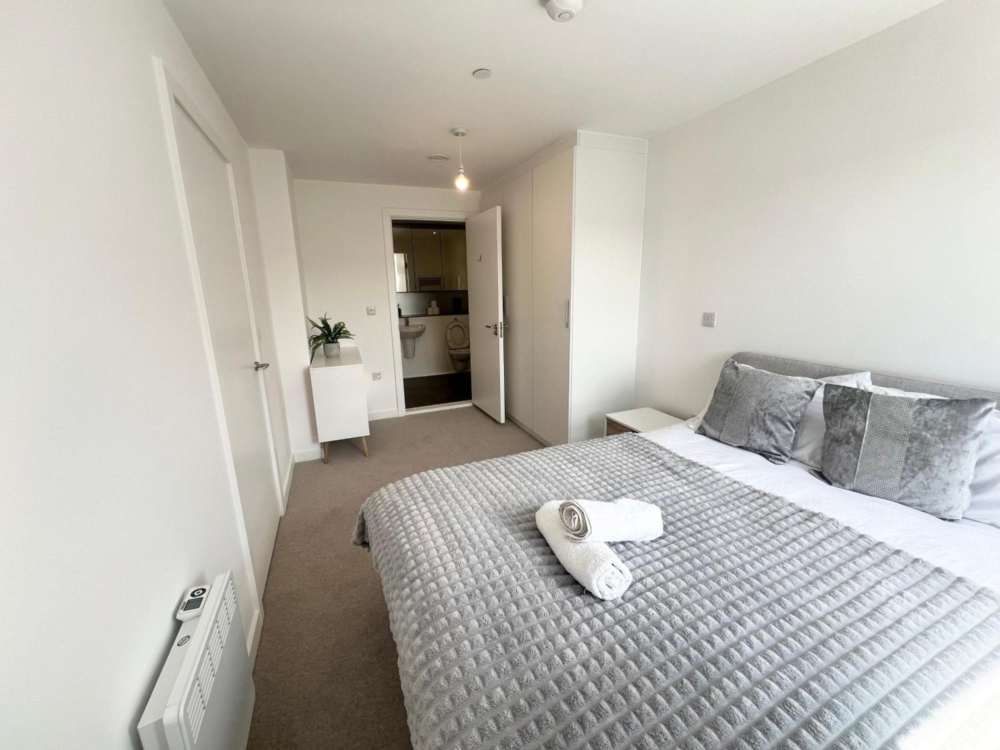 Lovely 2 Bedroom Apartment マンチェスター エクステリア 写真