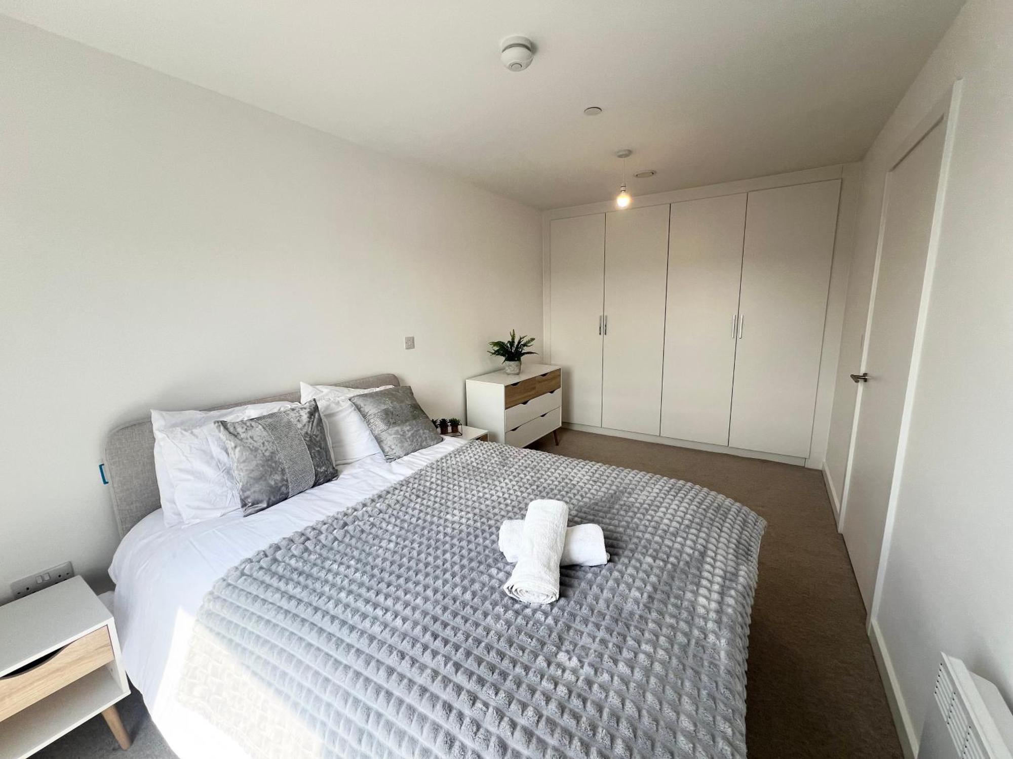 Lovely 2 Bedroom Apartment マンチェスター エクステリア 写真